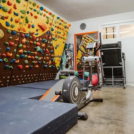 For 6 With Pool, Garden, Climbing Area Apartment