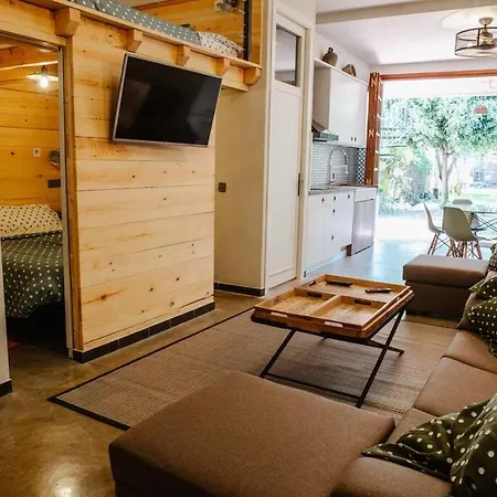 Apartment For 6 With Pool, Garden, Climbing Area